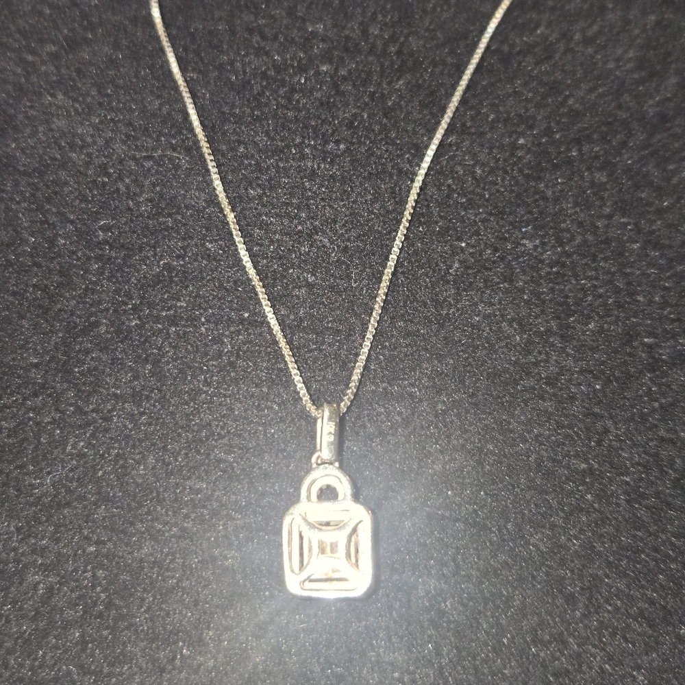 Diamond Necklace 1/4 ct tw Princess-Cut In 10K White Gold - Picture 8 of 12